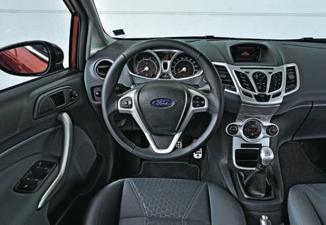салон Ford Fiesta