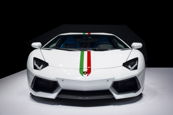 Lamborghini Aventador LP 700-4