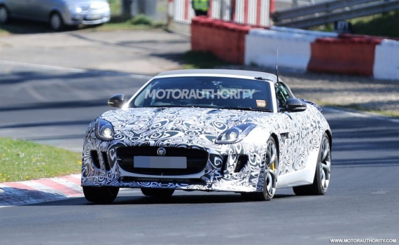 Jaguar F-Type R 2015