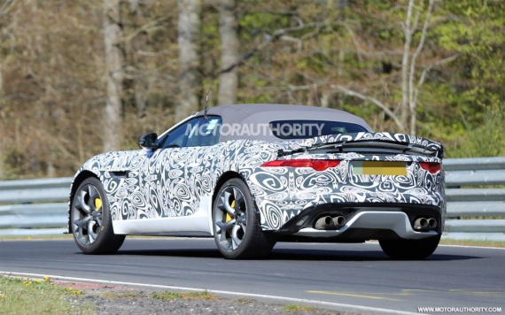 Jaguar F-Type R 2015