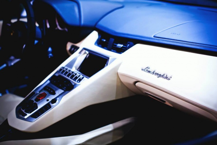 салон Lamborghini