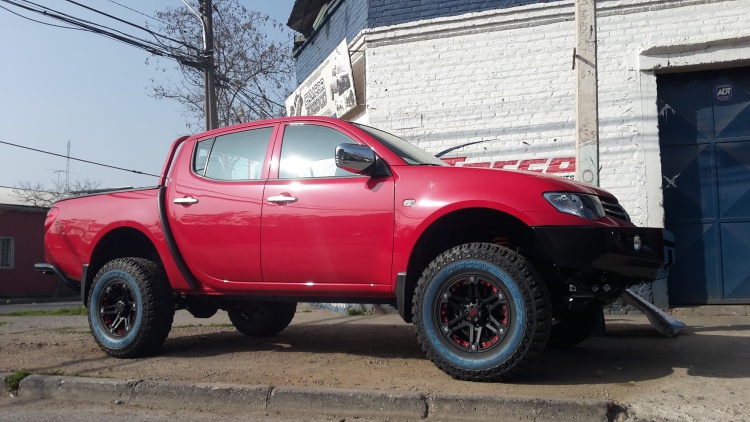 Mitsubishi L200