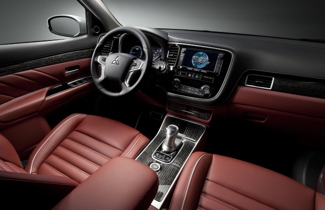 Mitsubishi Outlander PHEV Concept-5