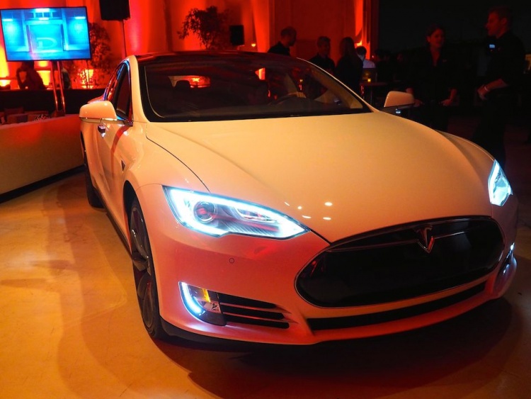 Tesla D