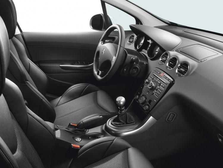 Салон Peugeot 308 GTi