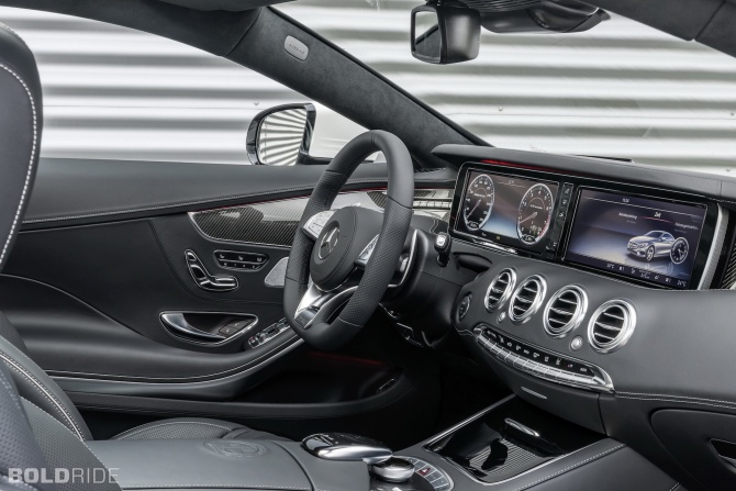Салон Mercedes-Benz S63 AMG Coupe Салон Mercedes-Benz S63 AMG Coupe