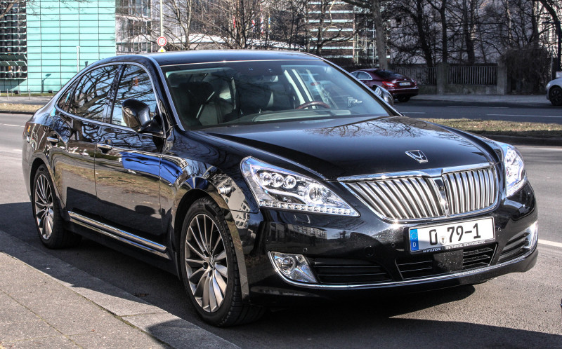 Hyundai Equus