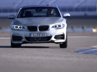 Компания BMW показало как может работать автомобильный автопилот