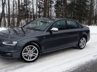 Обзор автомобиля Audi A4 Quattro