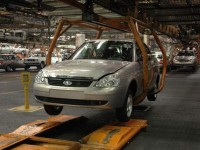 В ноябре выпуск легковых автомобилей в России упал на 27%