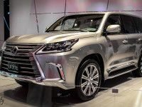Обзор и тест-драйв Lexus LX 2016: по пустыням и по взгорьям