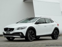 Новое поколение Volvo XC40 выпустят в 2018 году