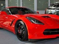 Сегодня официально стартовали в России продажи спорткара Chevrolet Corvette