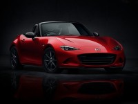 Японская компания Mazda в Париже представила MX-5