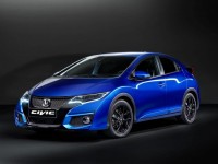 В рамках парижского автосалона компания Honda представит модели Honda Civic 2015 и Honda Civic Sport