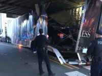 Фура с суперкарами не поместилась под мостом