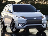 Обновленный Mitsubishi Outlander доберётся до России в феврале