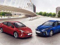 Toyota Prius стал доступен для заказов в России
